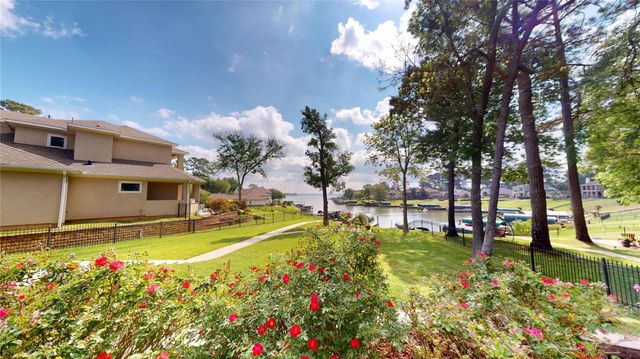 1026 The Cliffs Boulevard, Montgomery, TX 77356