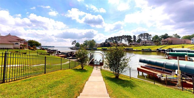 1026 The Cliffs Boulevard, Montgomery, TX 77356