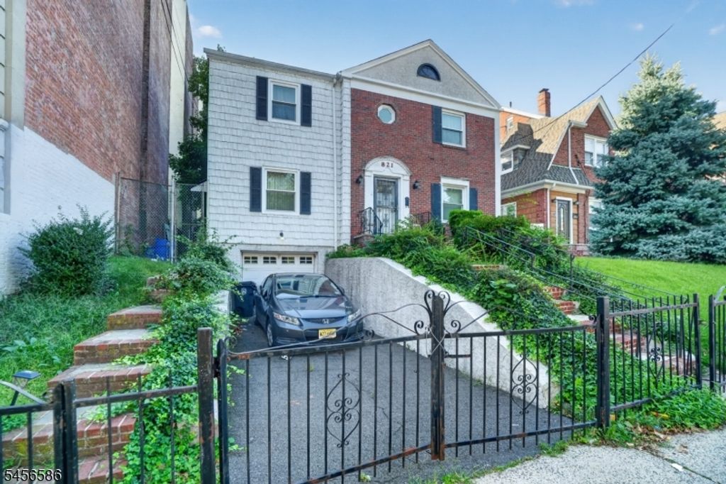 821 S 10Th St, Newark City, NJ 07108