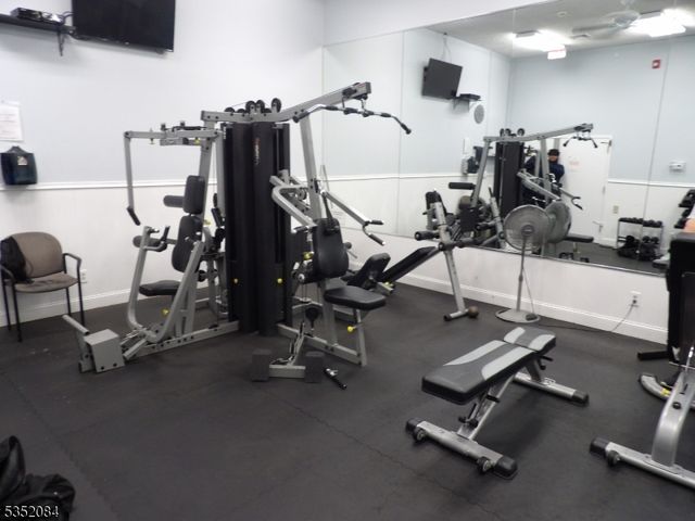 8717 Brittany Drive, Wayne Twp., NJ 07470