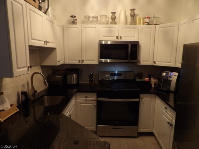 8717 Brittany Drive, Wayne Twp., NJ 07470