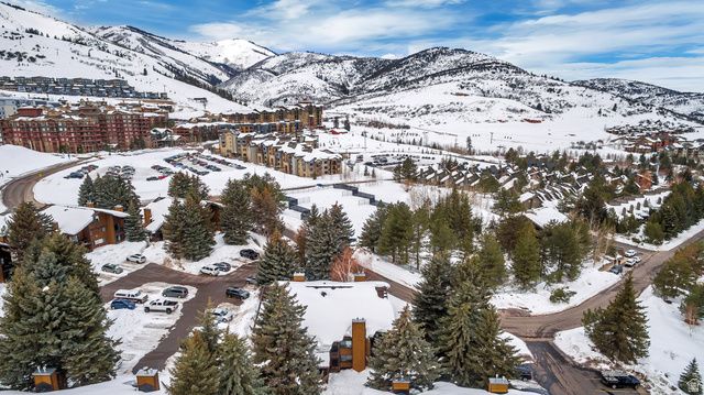 2025 CANYONS RESORT DR #B4, Park City, UT 84098