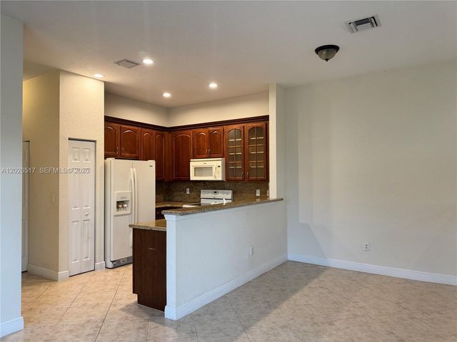 5819 Hampton Hills Blvd, Tamarac, FL 33321