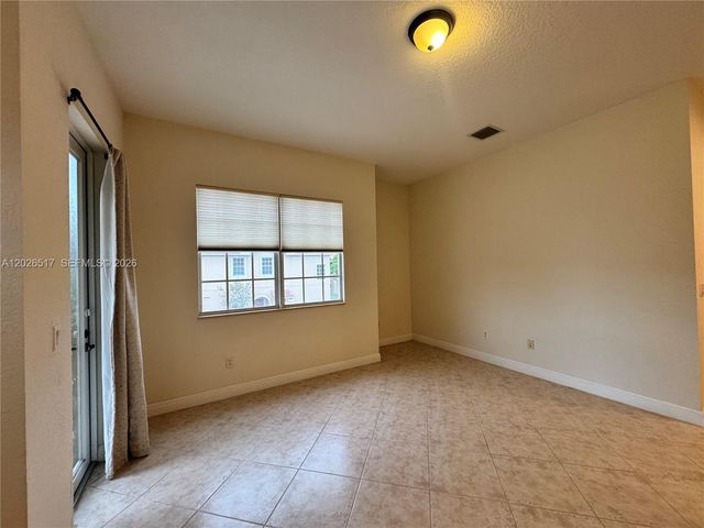 5819 Hampton Hills Blvd, Tamarac, FL 33321