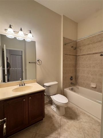 5819 Hampton Hills Blvd, Tamarac, FL 33321