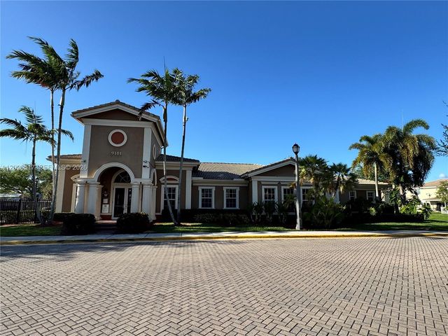 5819 Hampton Hills Blvd, Tamarac, FL 33321