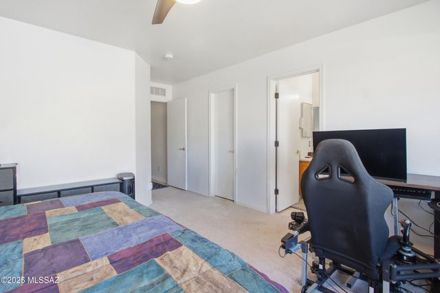 8807 E Mountain Spring Drive, Tucson, AZ 85747