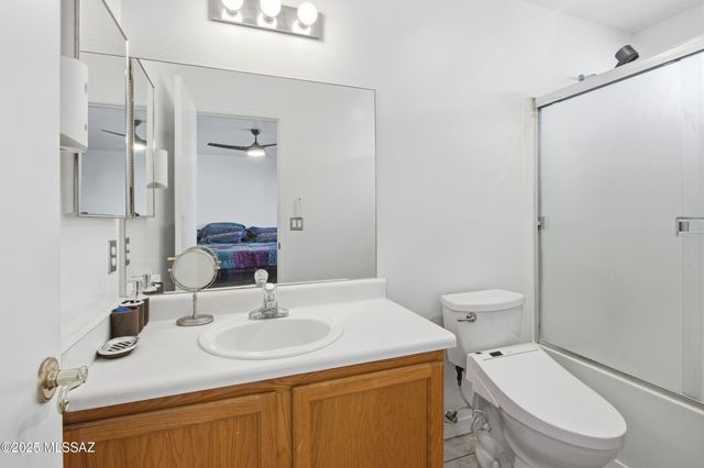 8807 E Mountain Spring Drive, Tucson, AZ 85747