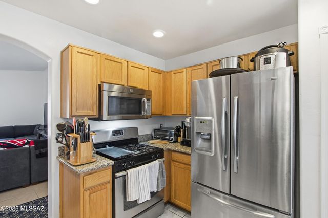 8807 E Mountain Spring Drive, Tucson, AZ 85747