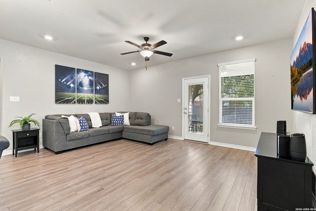 7812 Mireille Mist, Boerne, TX 78015