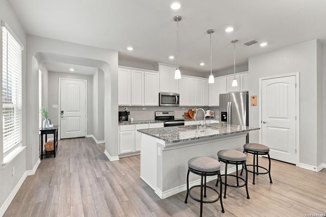 7812 Mireille Mist, Boerne, TX 78015