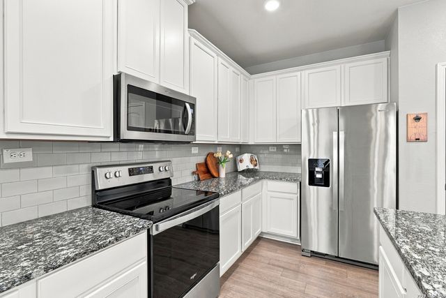 7812 Mireille Mist, Boerne, TX 78015