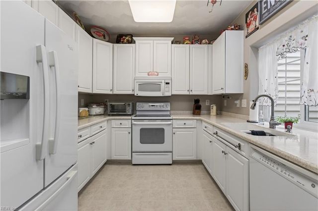 13286 Regent Park WALK, Carrollton, VA 23314