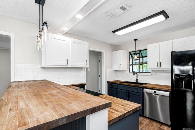 17120 Willow Oak Aly, Prairieville, LA 70769