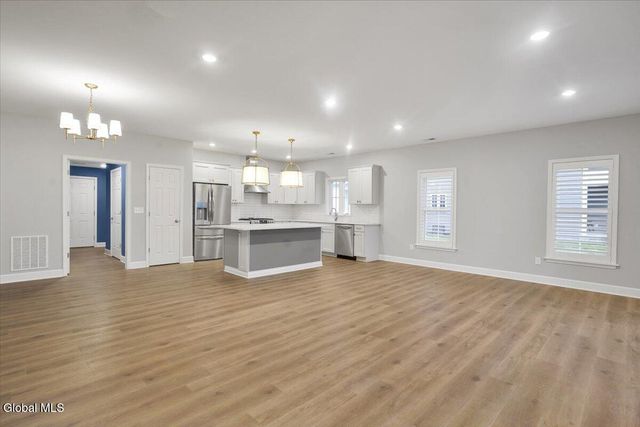 45 Wardley Circle, Cohoes, NY 12047