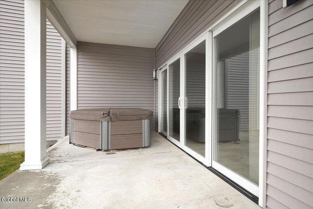 45 Wardley Circle, Cohoes, NY 12047