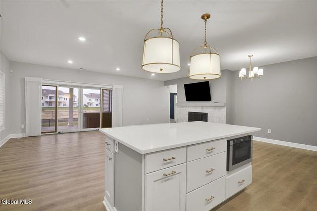 45 Wardley Circle, Cohoes, NY 12047