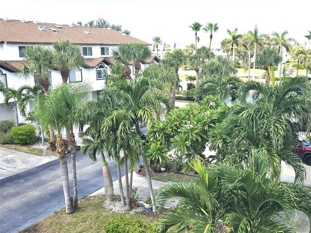 346 MADEIRA CIRCLE, Tierra Verde, FL 33715