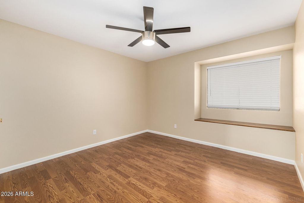 Image 22 of property listing at 3611 E KRISTAL Way, Phoenix, AZ 85050