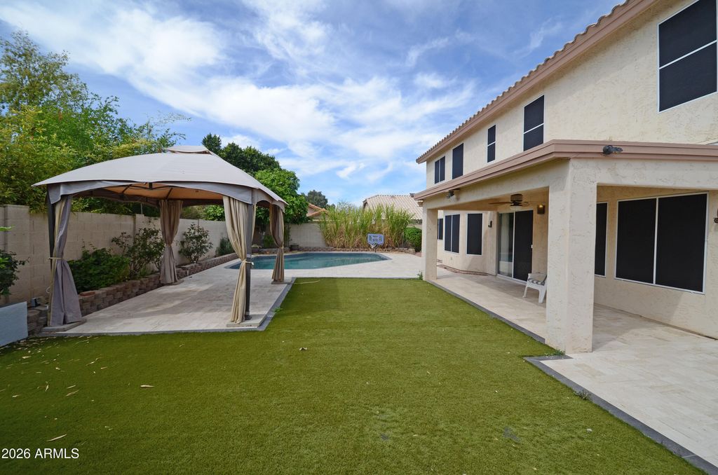 Image 30 of property listing at 3611 E KRISTAL Way, Phoenix, AZ 85050