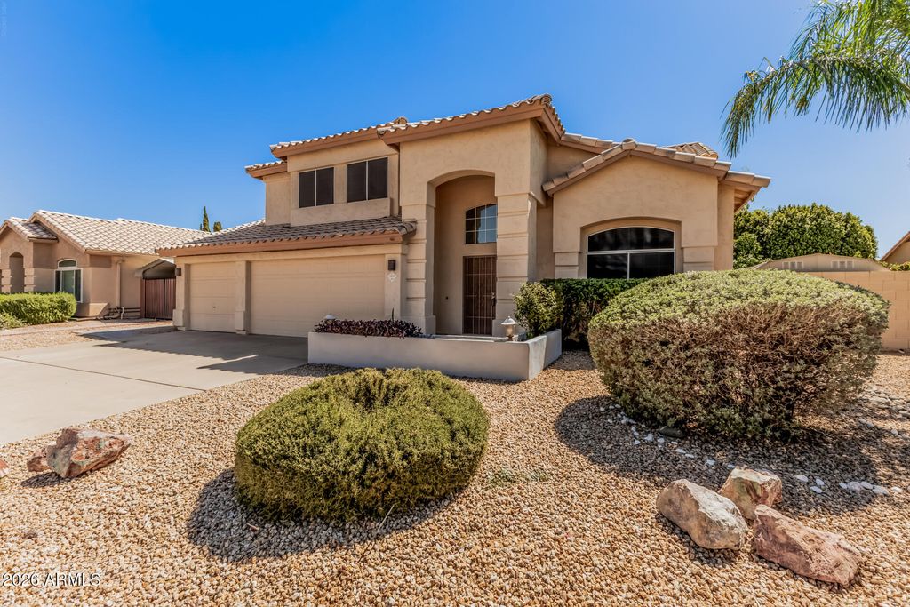 Image 35 of property listing at 3611 E KRISTAL Way, Phoenix, AZ 85050
