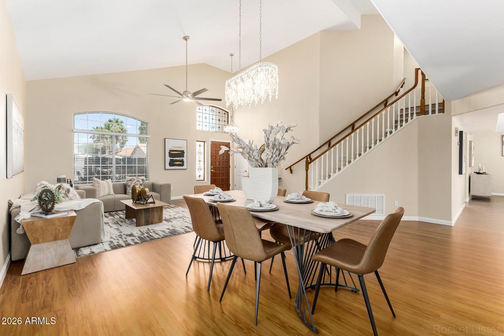 Image 5 of property listing at 3611 E KRISTAL Way, Phoenix, AZ 85050