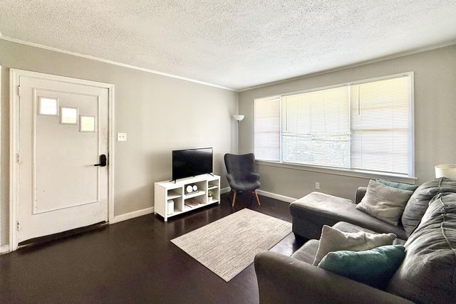 2755 Louise Drive, North Charleston, SC 29405