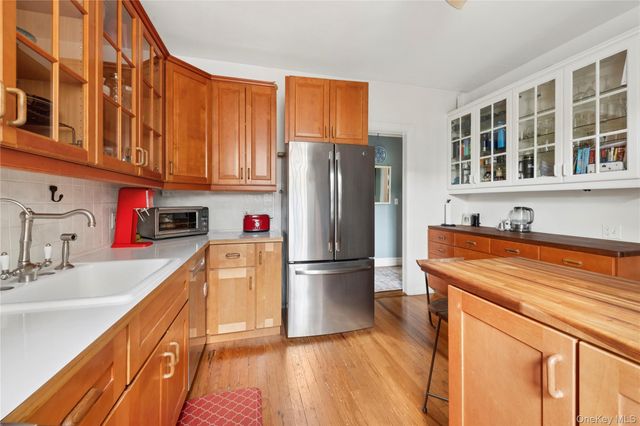 525 W 238th Street 3A, Bronx, NY 10463