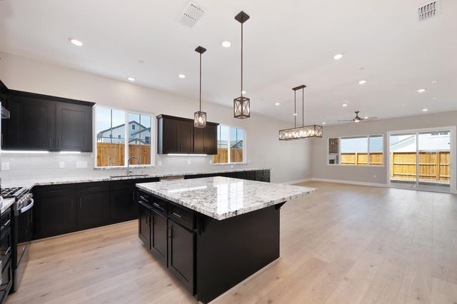 3317 Grouse Ridge Way, Rocklin, CA 95765