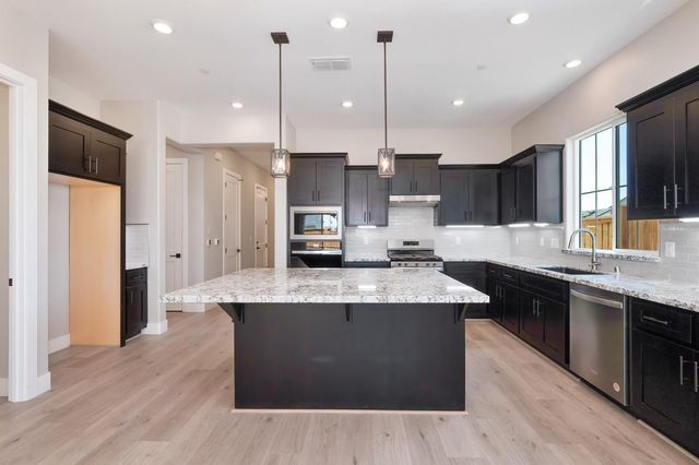 3317 Grouse Ridge Way, Rocklin, CA 95765