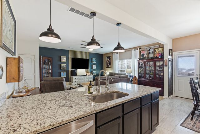 112 Saloon Cove E, Newark, TX 76071