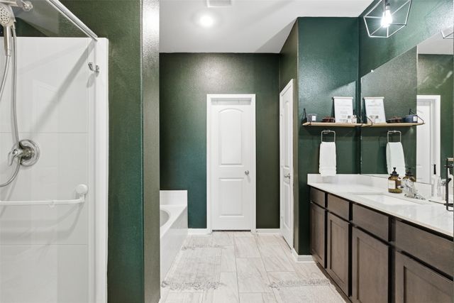 112 Saloon Cove E, Newark, TX 76071