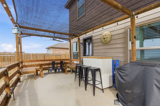 112 Saloon Cove E, Newark, TX 76071