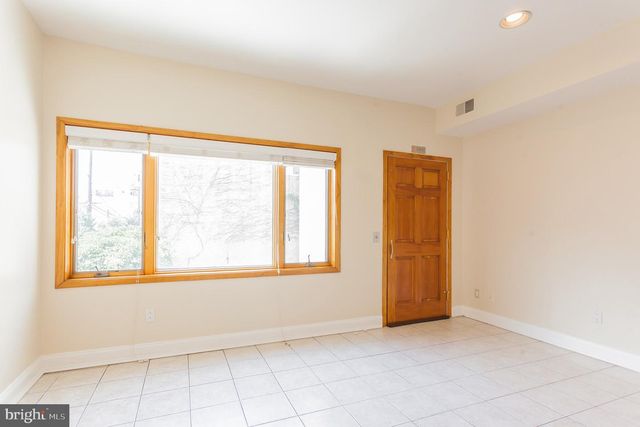 730 S FRONT ST, Philadelphia, PA 19147