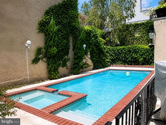 730 S FRONT ST, Philadelphia, PA 19147