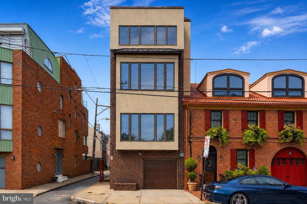 730 S FRONT ST, Philadelphia, PA 19147