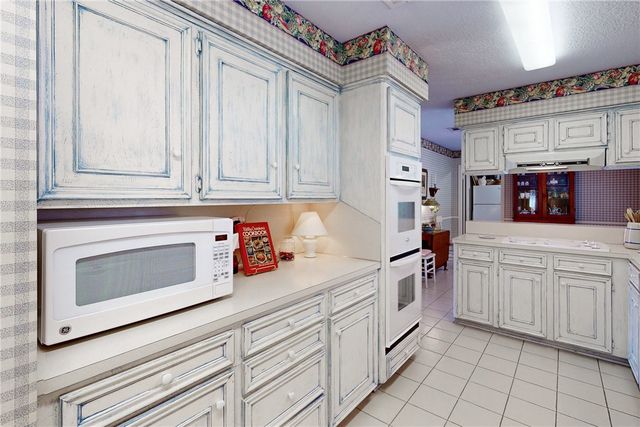 1509 Brook Hollow Drive, Bryan, TX 77802