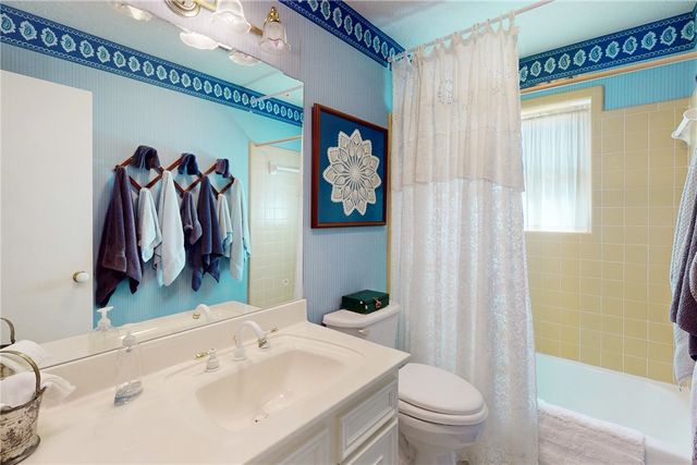 1509 Brook Hollow Drive, Bryan, TX 77802