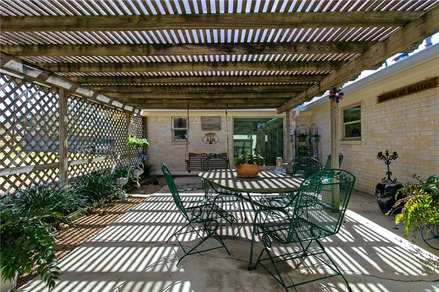 1509 Brook Hollow Drive, Bryan, TX 77802