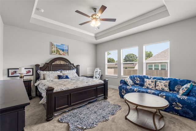 411 W Harwood Rd, Euless, TX 76039