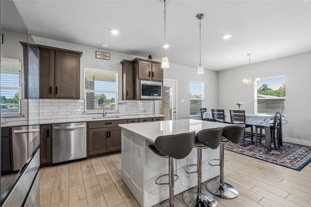 411 W Harwood Rd, Euless, TX 76039