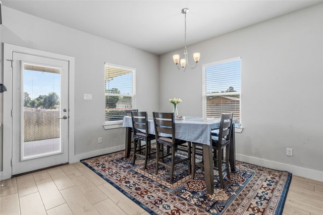 411 W Harwood Rd, Euless, TX 76039