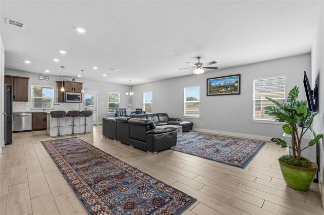 411 W Harwood Rd, Euless, TX 76039