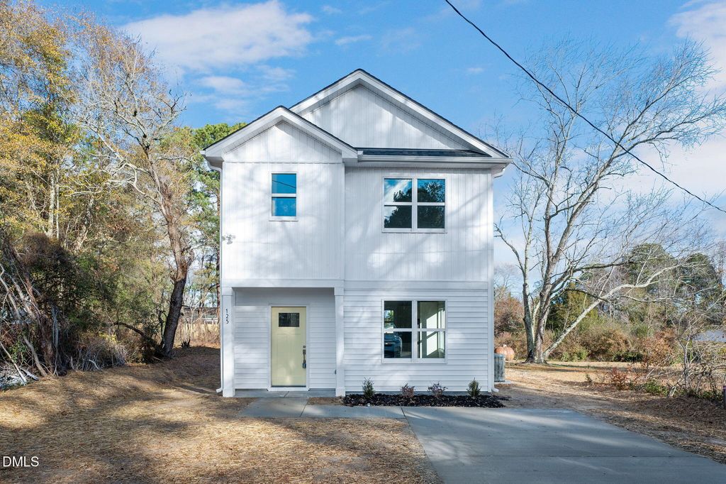 125 Rawls Club Road, Fuquay Varina, NC 27526