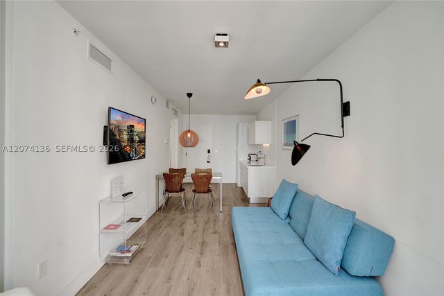 6080 Collins Ave 520, Miami Beach, FL 33140