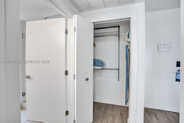 6080 Collins Ave 520, Miami Beach, FL 33140