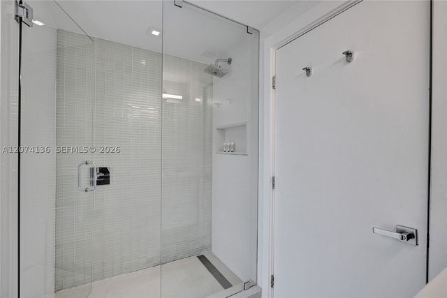 6080 Collins Ave 520, Miami Beach, FL 33140