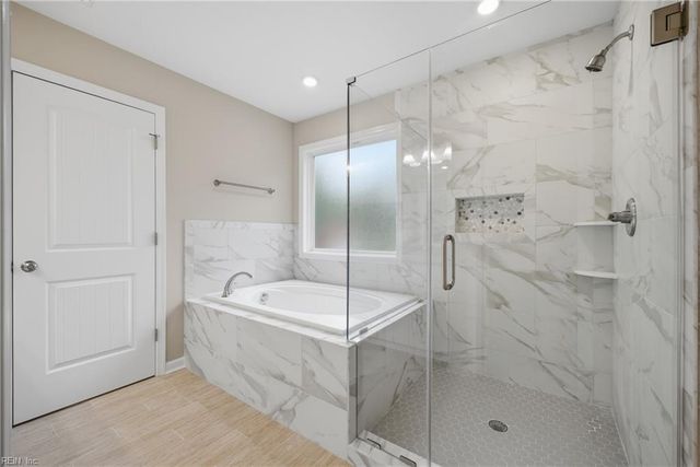 3620 Parr LN, Chesapeake, VA 23323
