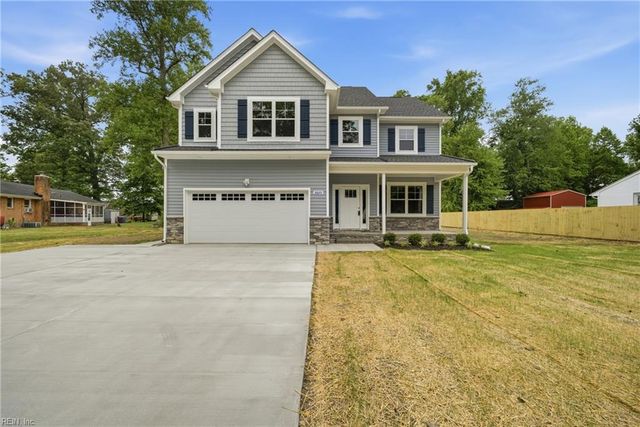 3620 Parr LN, Chesapeake, VA 23323