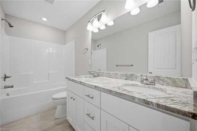 3620 Parr LN, Chesapeake, VA 23323